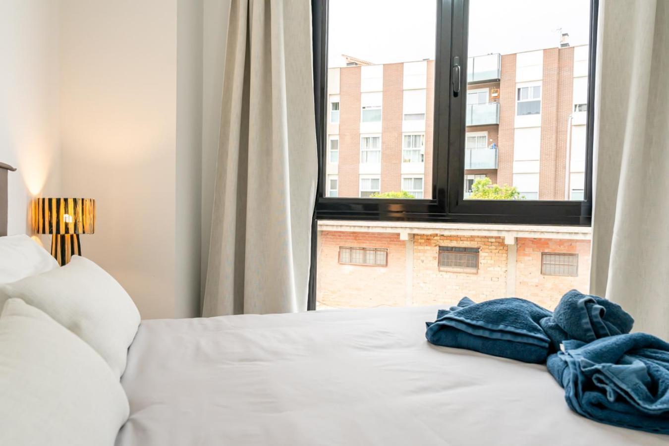 Modern Wave Escape Apartment With Private Parking And Rooftop Pool By Namaste Elite توريمولينوس المظهر الخارجي الصورة